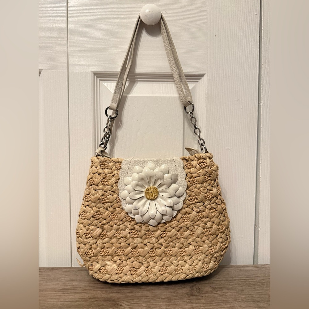 Woven Straw Shoulder Bag with Daisy Accent - Natural